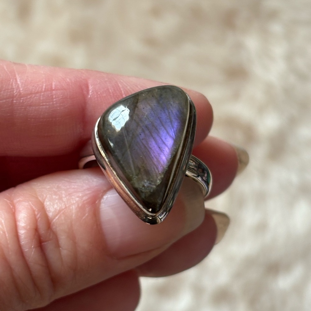 Purple Labradorite Ring - Picture 3 of 10